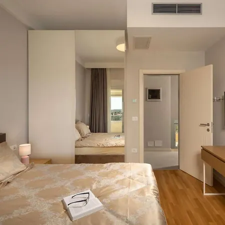 Bor Holiday home Tar-Vabriga